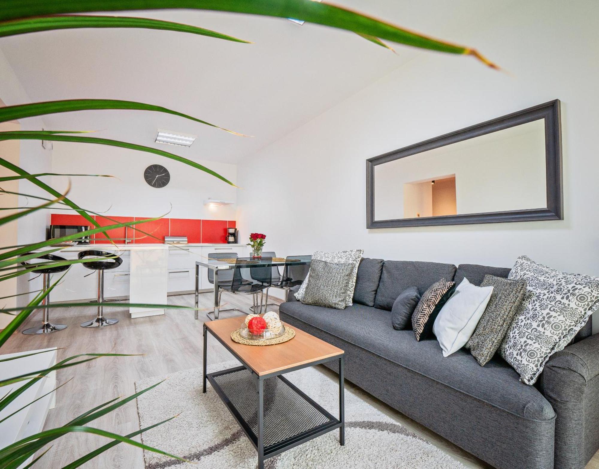 Apartamenty Homely Place Serce Poznania - Stary Rynek - Parking Room photo