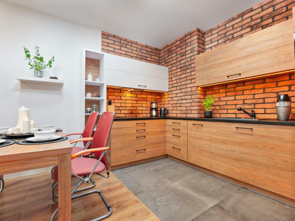 Apartamenty Homely Place Serce Poznania - Stary Rynek - Parking Exterior photo